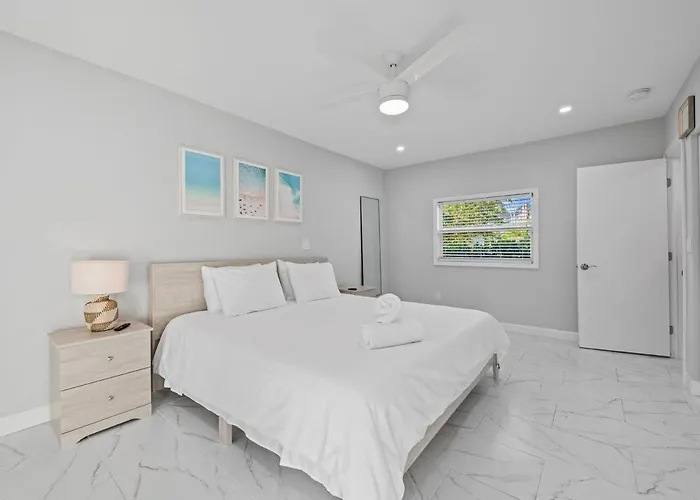 Beach Home In Victoria Park